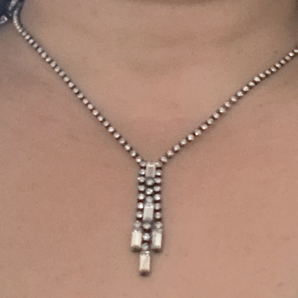 Necklace and earring set